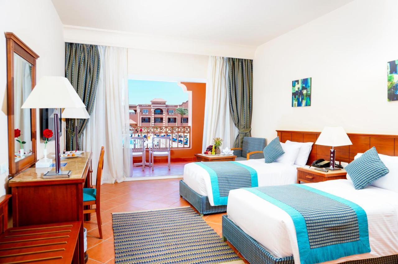 Charmillion Club Aquapark Hotel Sharm el-Sheikh Ngoại thất bức ảnh A room at the hotel