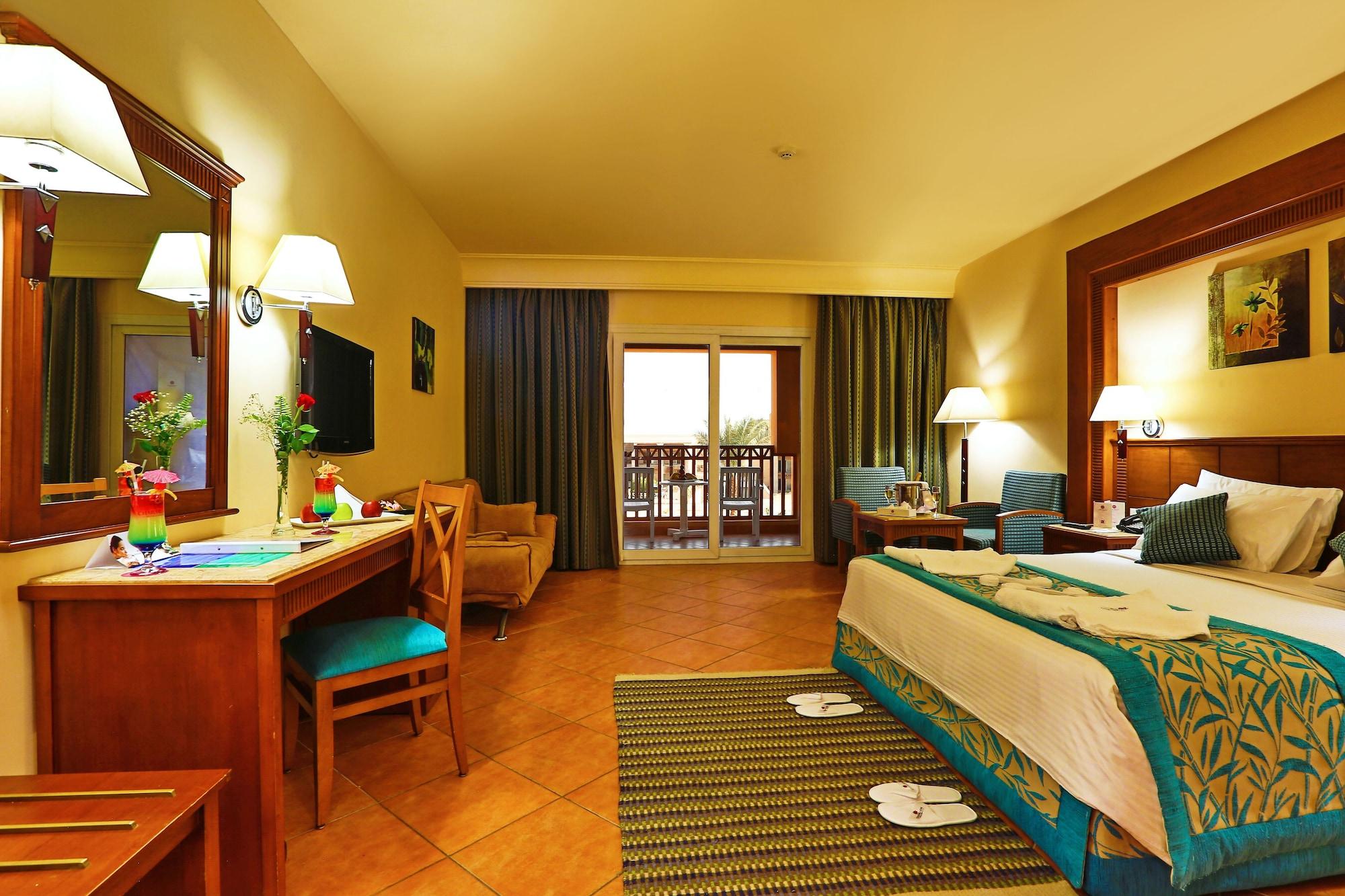 Charmillion Club Aquapark Hotel Sharm el-Sheikh Ngoại thất bức ảnh A room at the Hilton Sharm El Sheikh