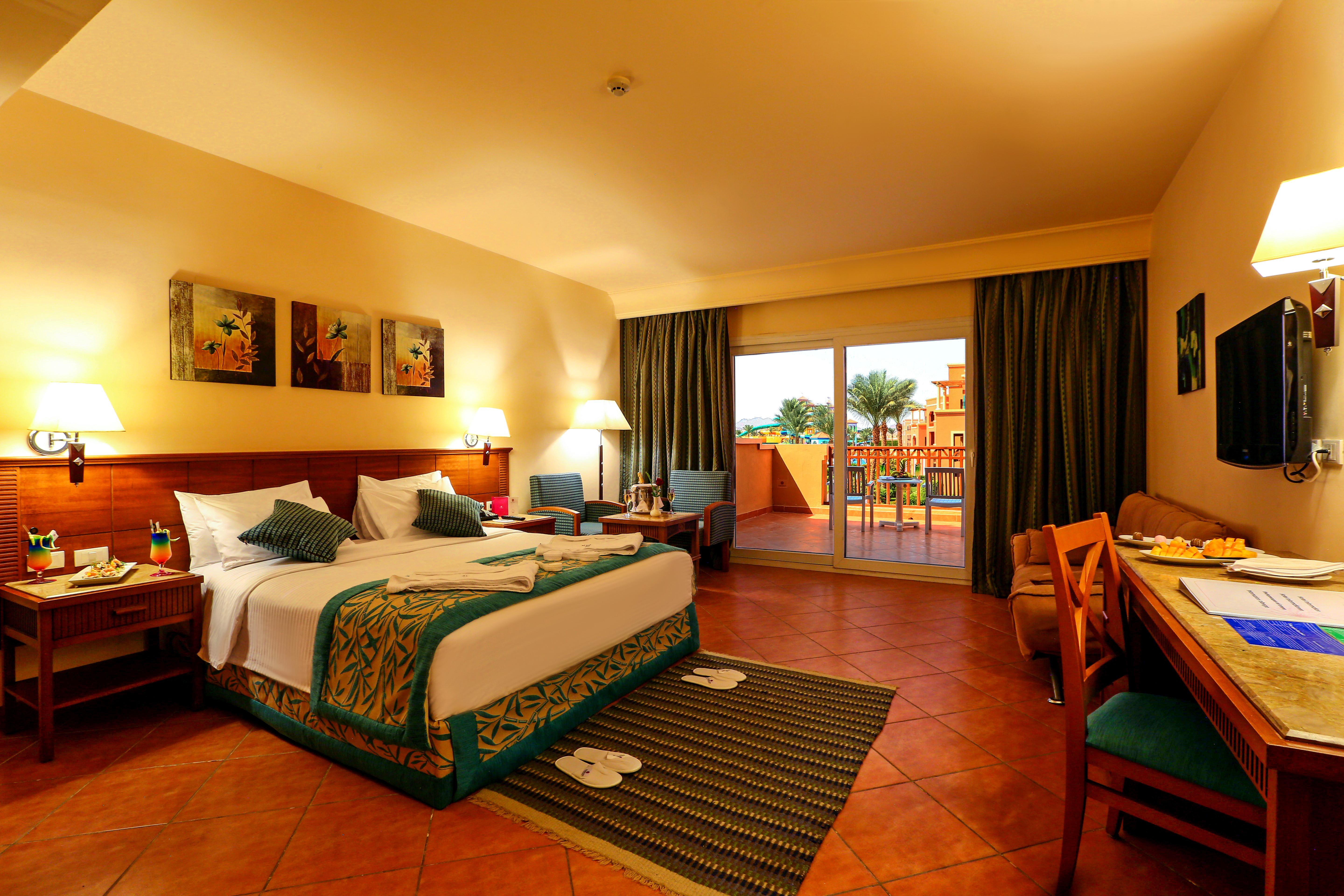 Charmillion Club Aquapark Hotel Sharm el-Sheikh Ngoại thất bức ảnh A room at the Hilton Sharm El Sheikh