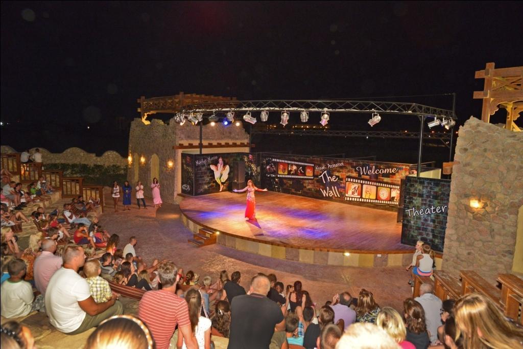 Charmillion Club Aquapark Hotel Sharm el-Sheikh Ngoại thất bức ảnh The stage at the amphitheater