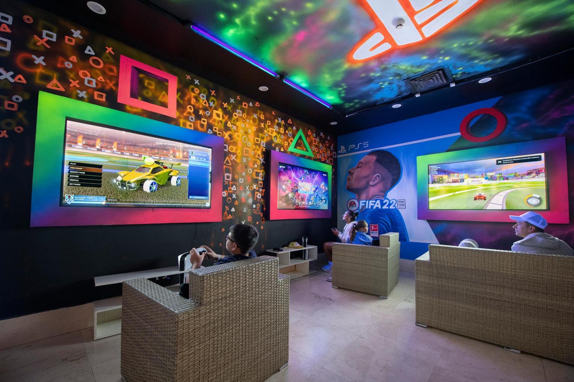 Charmillion Club Aquapark Hotel Sharm el-Sheikh Ngoại thất bức ảnh PlayStation Lounge in Dubai